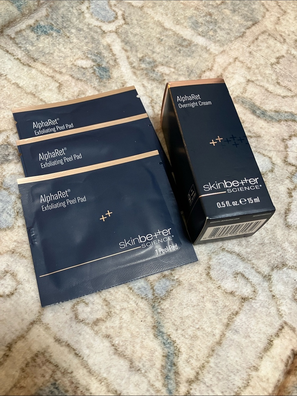 skinbetter science AlphaRet Overnight Cream & Exfoliating Peel Pad